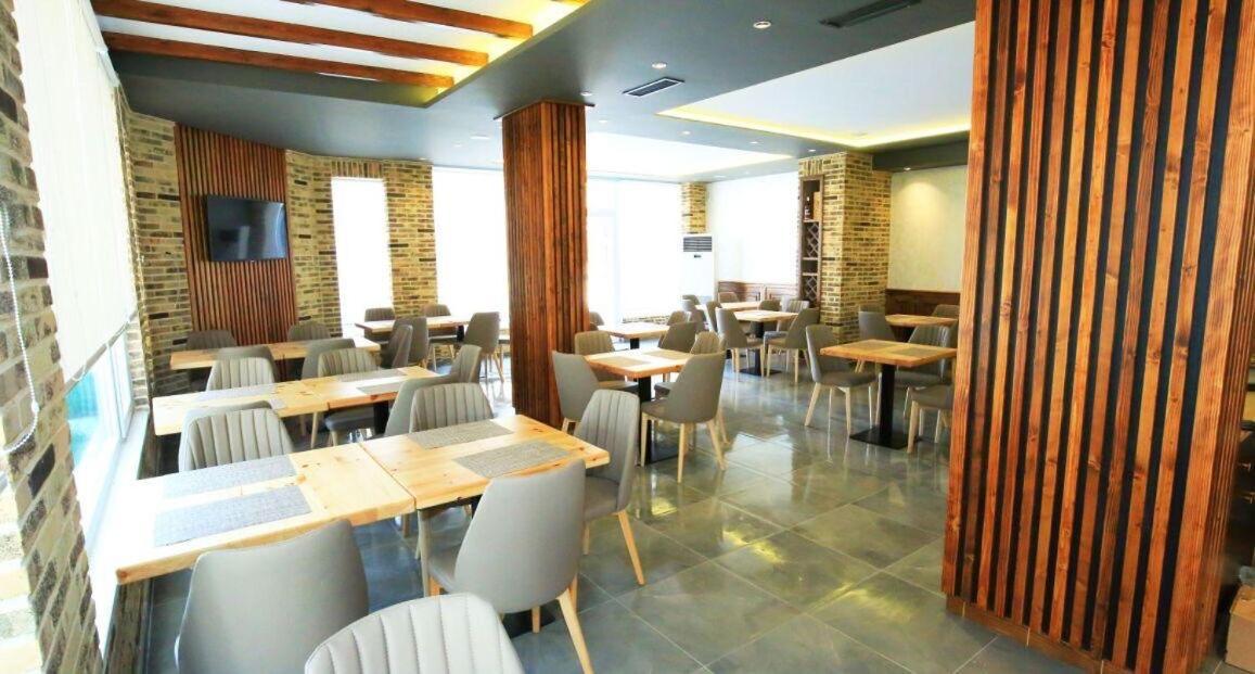 Hotel Rean Голем Екстер'єр фото
